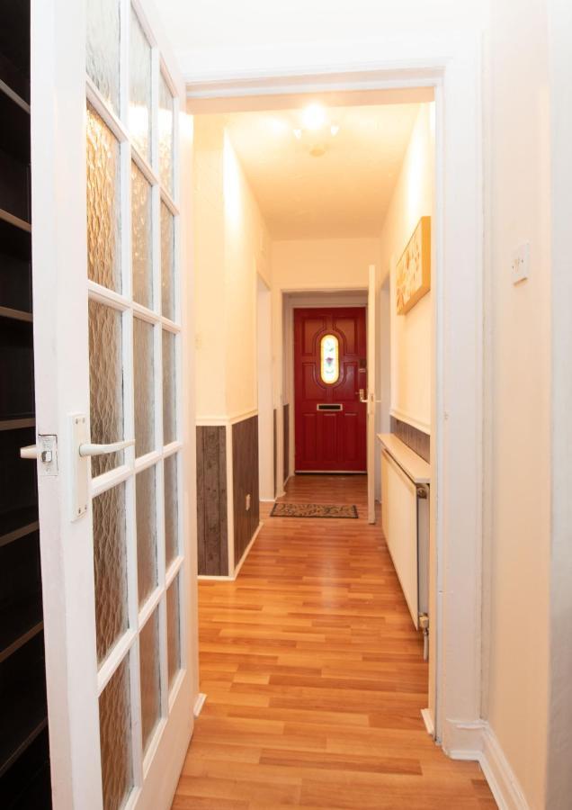 Premier - Chapel Apartment With Driveway! Cleland エクステリア 写真
