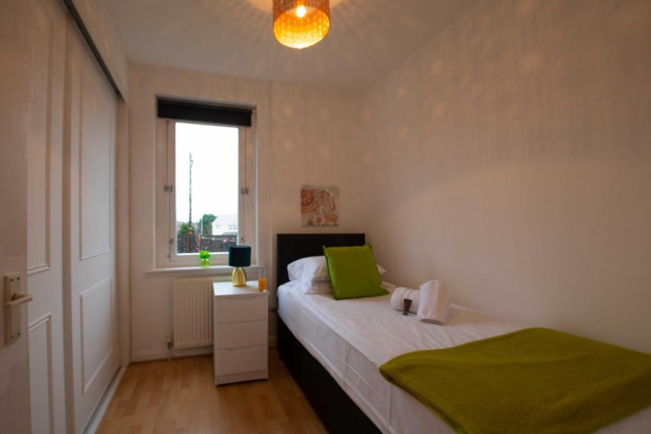 Premier - Chapel Apartment With Driveway! Cleland エクステリア 写真